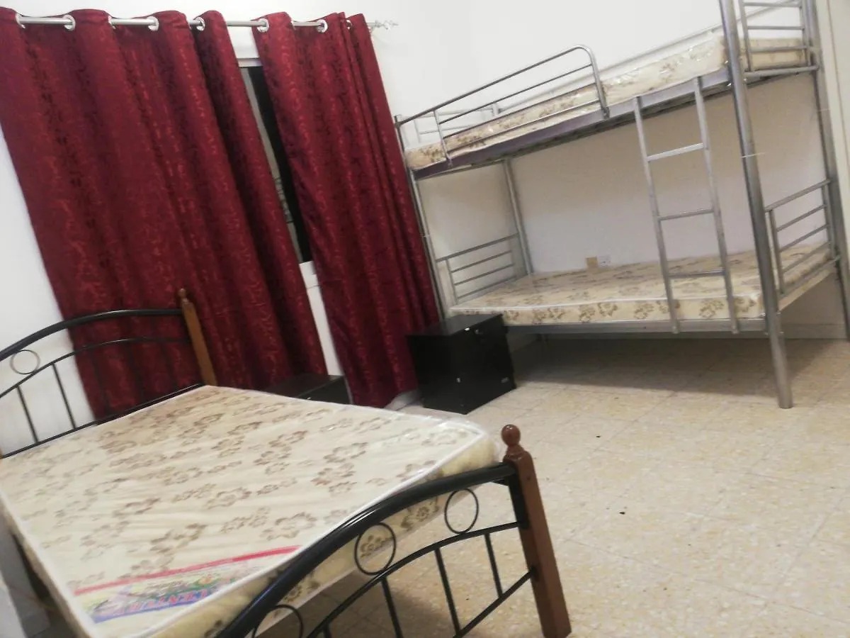 Hostel Bed Space For Males Near Metro Station Dubai